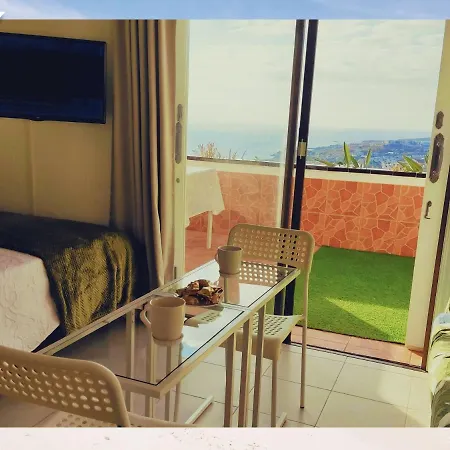 公寓 -'ღ'- Couples' Paradise. Insta-worthy Ocean Views. *