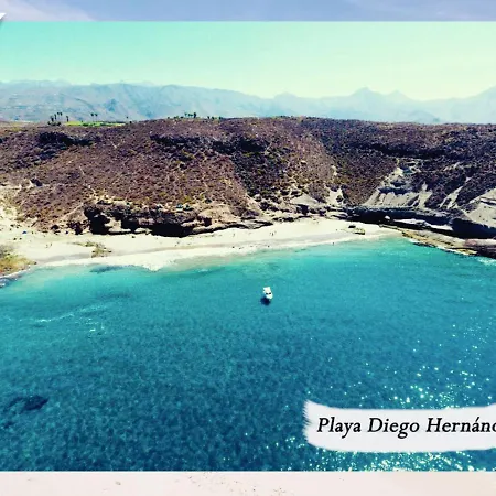 -'ღ'- Couples' Paradise. Insta-worthy Ocean Views. 公寓 阿德耶