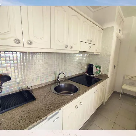 -'ღ'- Couples' Paradise. Insta-worthy Ocean Views. 公寓 阿德耶