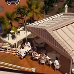 -'ღ'- Couples' Paradise. Insta-worthy Ocean Views. 公寓 *