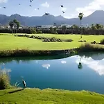 公寓 -'ღ'- Couples' Paradise. Insta-worthy Ocean Views. *