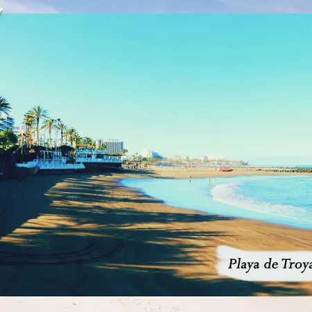 -'ღ'- Couples' Paradise. Insta-worthy Ocean Views. Appartamento *