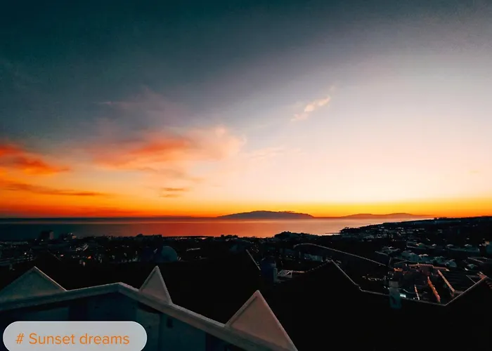 -'ღ'- Couples' Paradise. Insta-worthy Ocean Views. Appartamento *