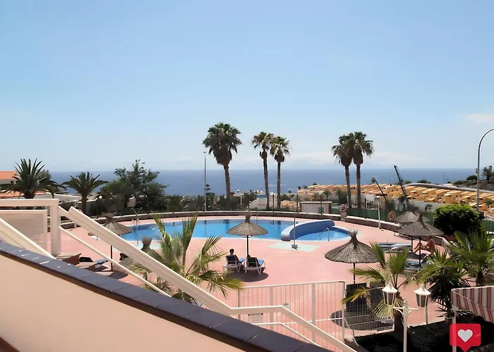 -'ღ'- Couples' Paradise. Insta-worthy Ocean Views. Appartamento